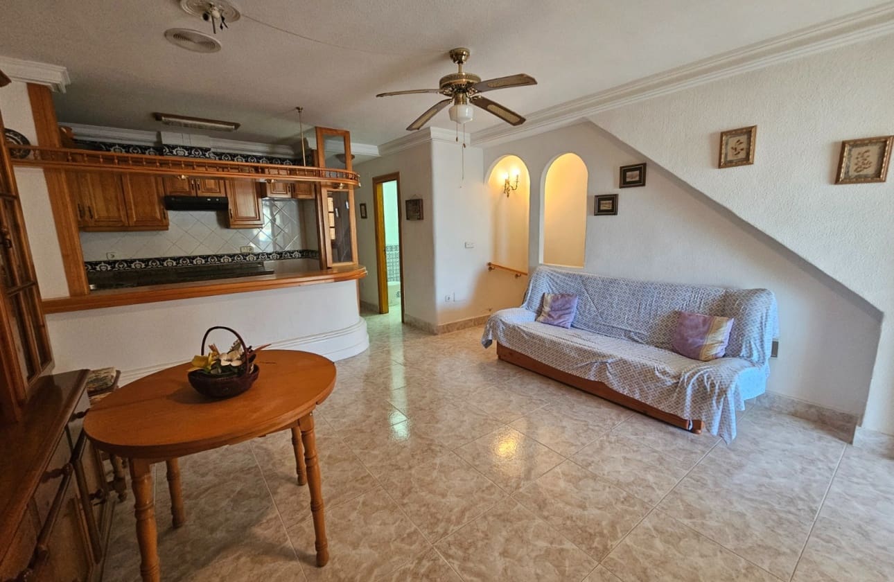 3 quarto Bungalow para venda em Guardamar del Segura com garagem - 220 000 € (Ref: 9622138)