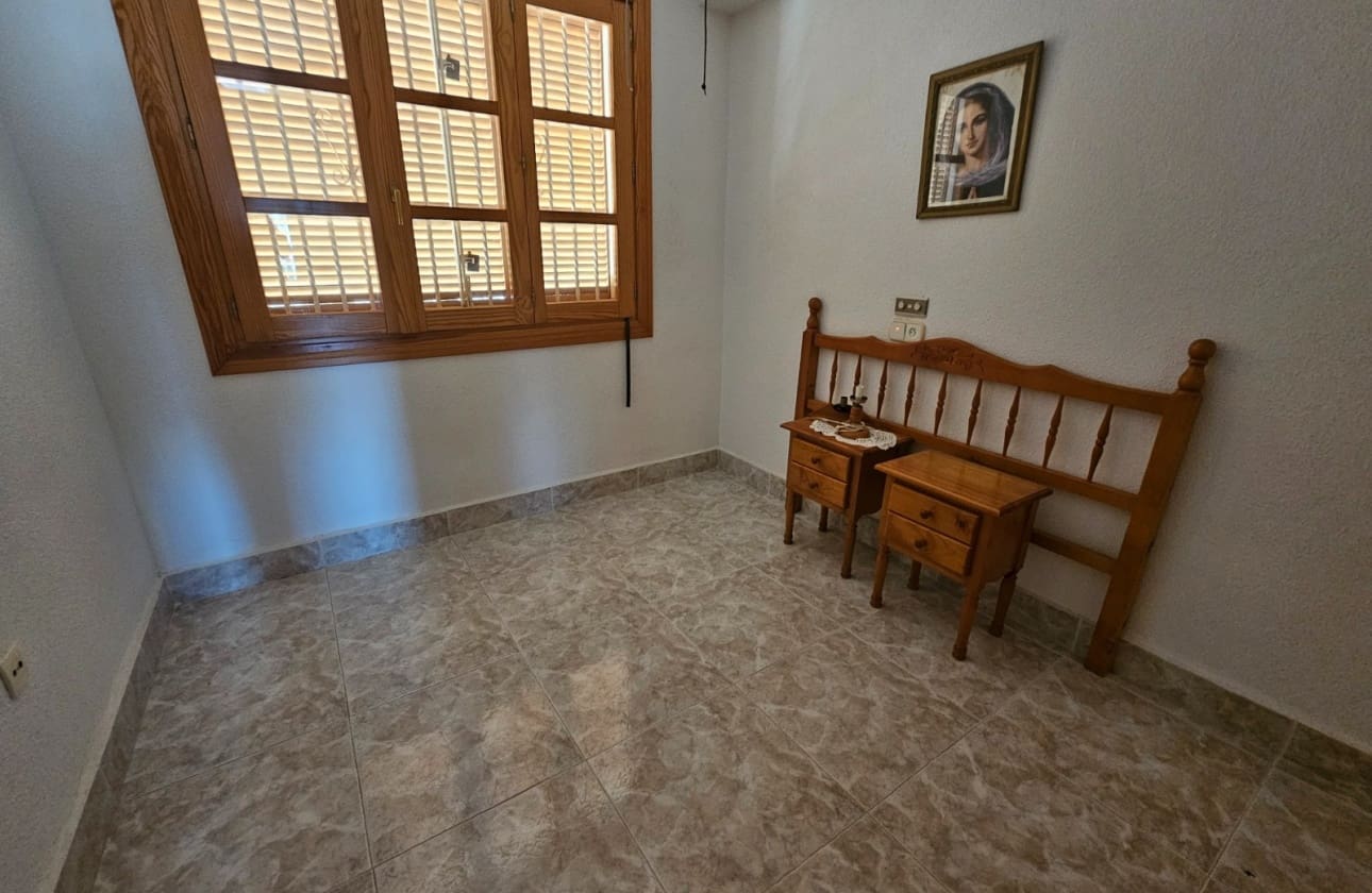 3 quarto Bungalow para venda em Guardamar del Segura com garagem - 220 000 € (Ref: 9622138)
