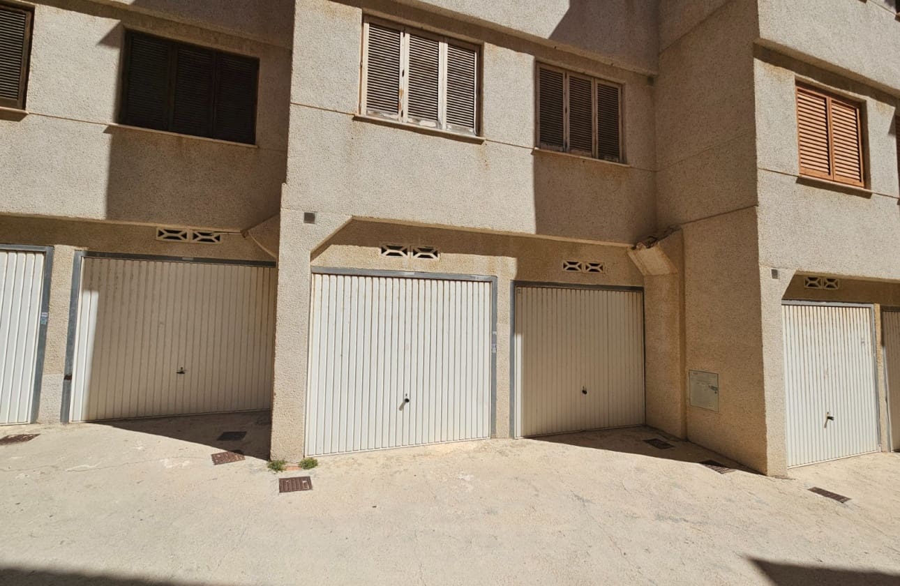 3 quarto Bungalow para venda em Guardamar del Segura com garagem - 220 000 € (Ref: 9622138)