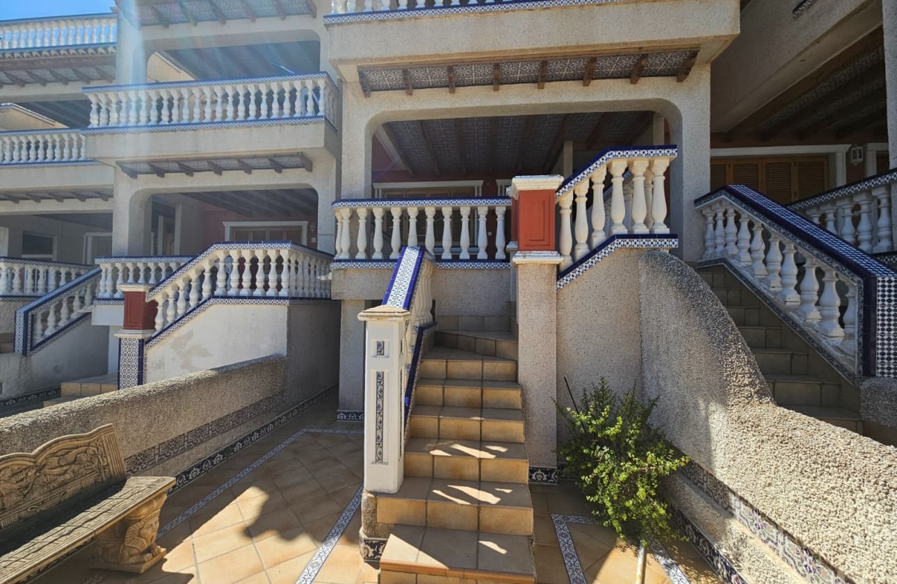 3 quarto Bungalow para venda em Guardamar del Segura com garagem - 220 000 € (Ref: 9622138)