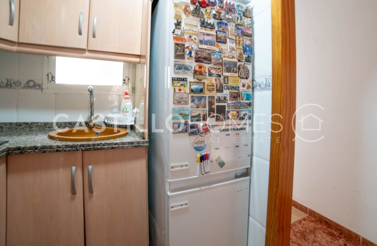 2 slaapkamer Penthouse te koop in Torrevieja - € 145.000 (Ref: 9622140)