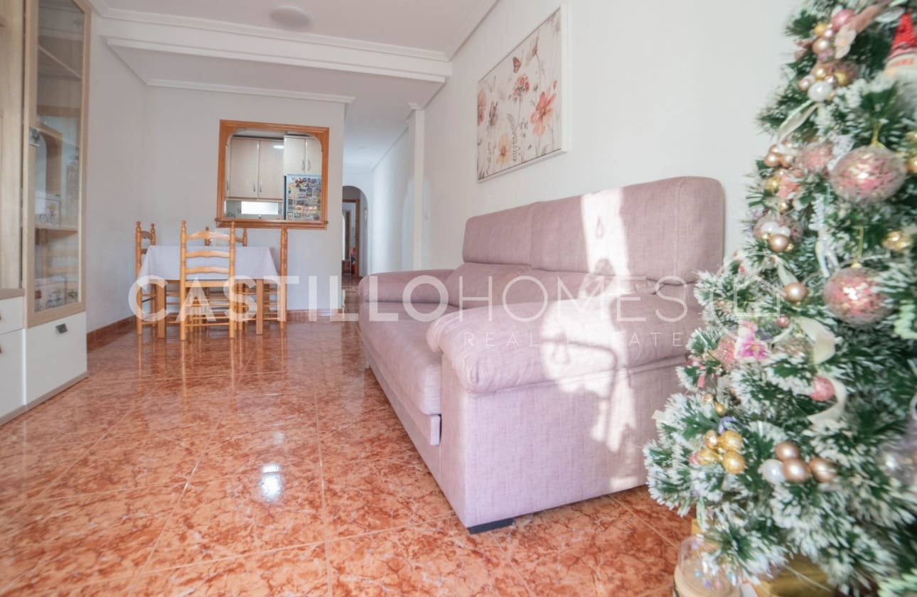 2 slaapkamer Penthouse te koop in Torrevieja - € 145.000 (Ref: 9622140)