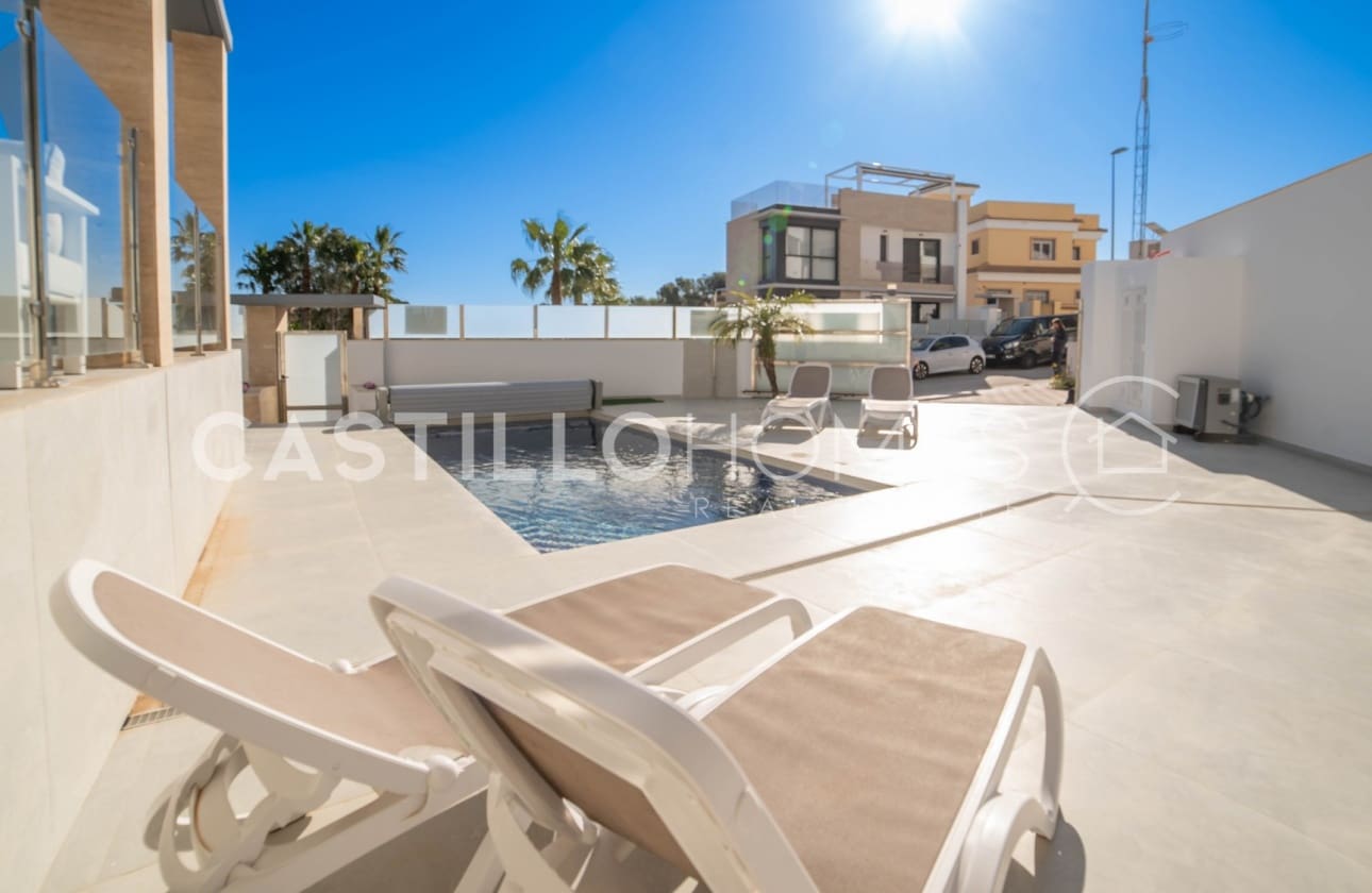 4 makuuhuone Huvila myytävänä paikassa Filipinas mukana uima-altaan - 595 000 € (Ref: 9622143)