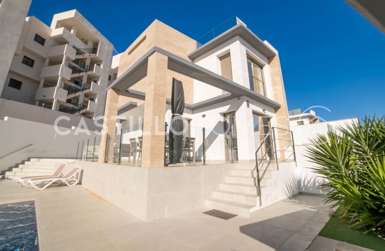 4 makuuhuone Huvila myytävänä paikassa Filipinas mukana uima-altaan - 595 000 € (Ref: 9622143)