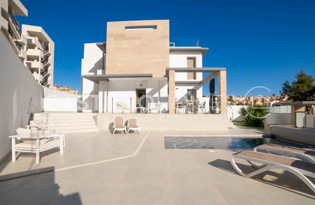 4 makuuhuone Huvila myytävänä paikassa Las Filipinas mukana uima-altaan - 595 000 € (Ref: 9622143)