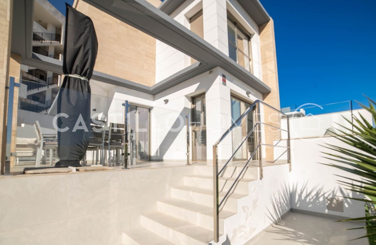 4 makuuhuone Huvila myytävänä paikassa Filipinas mukana uima-altaan - 595 000 € (Ref: 9622143)