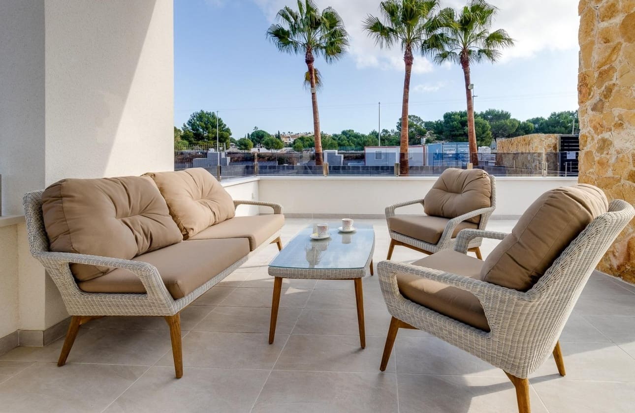 Bungalow de 2 habitaciones en Ciudad Quesada en venta con piscina - 297.000 € (Ref: 9622151)