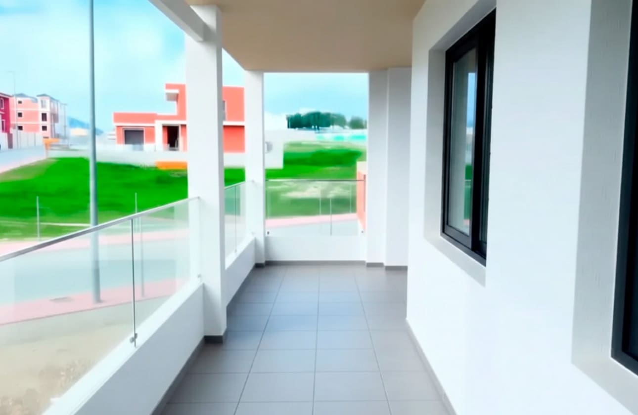 Apartamento de 2 habitaciones en Bigastro en venta con piscina - 179.900 € (Ref: 9622167)