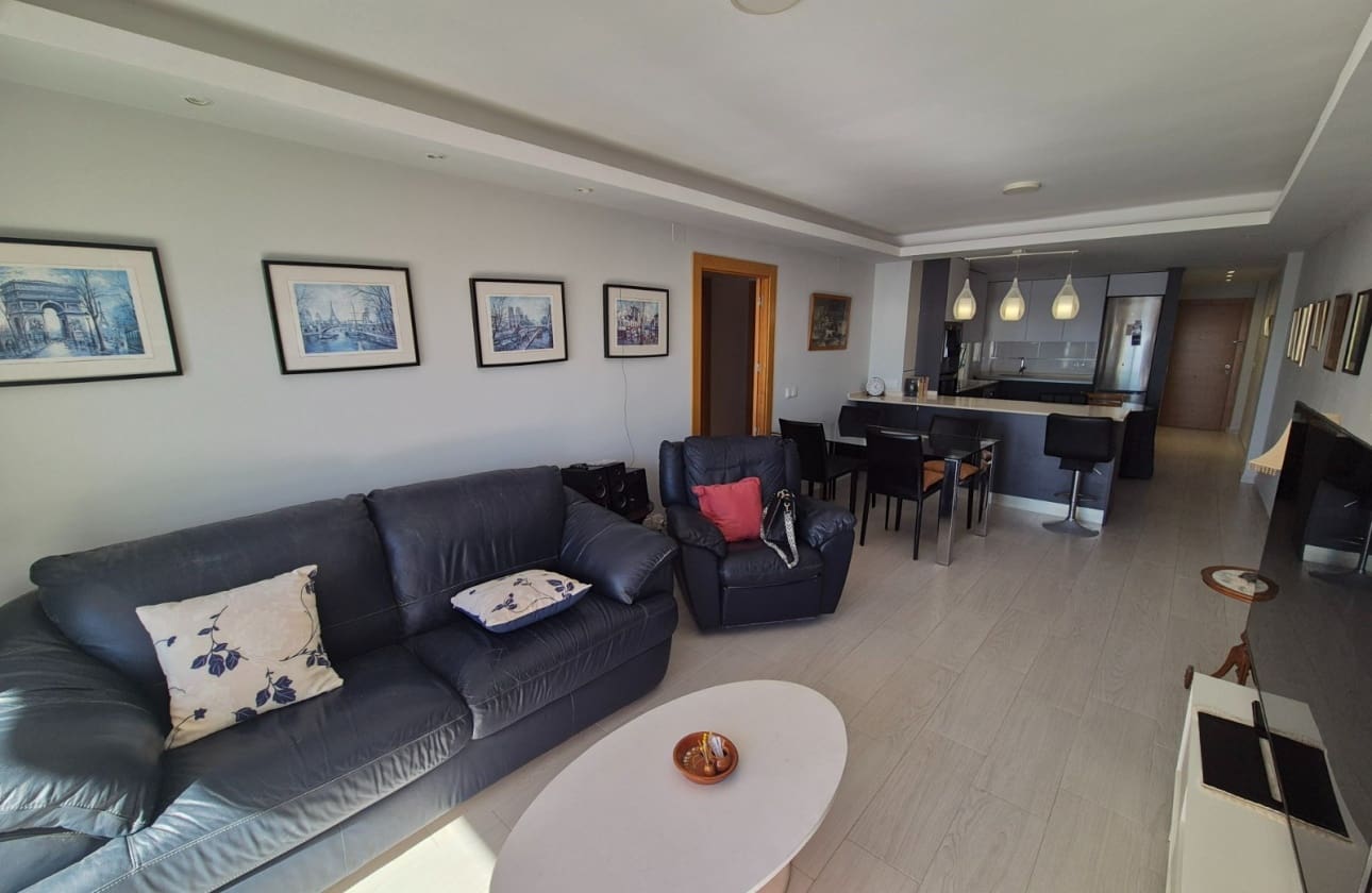3 soverom Strandleiligheter til salgs i Torrevieja med garasje - € 330 000 (Ref: 9622176)