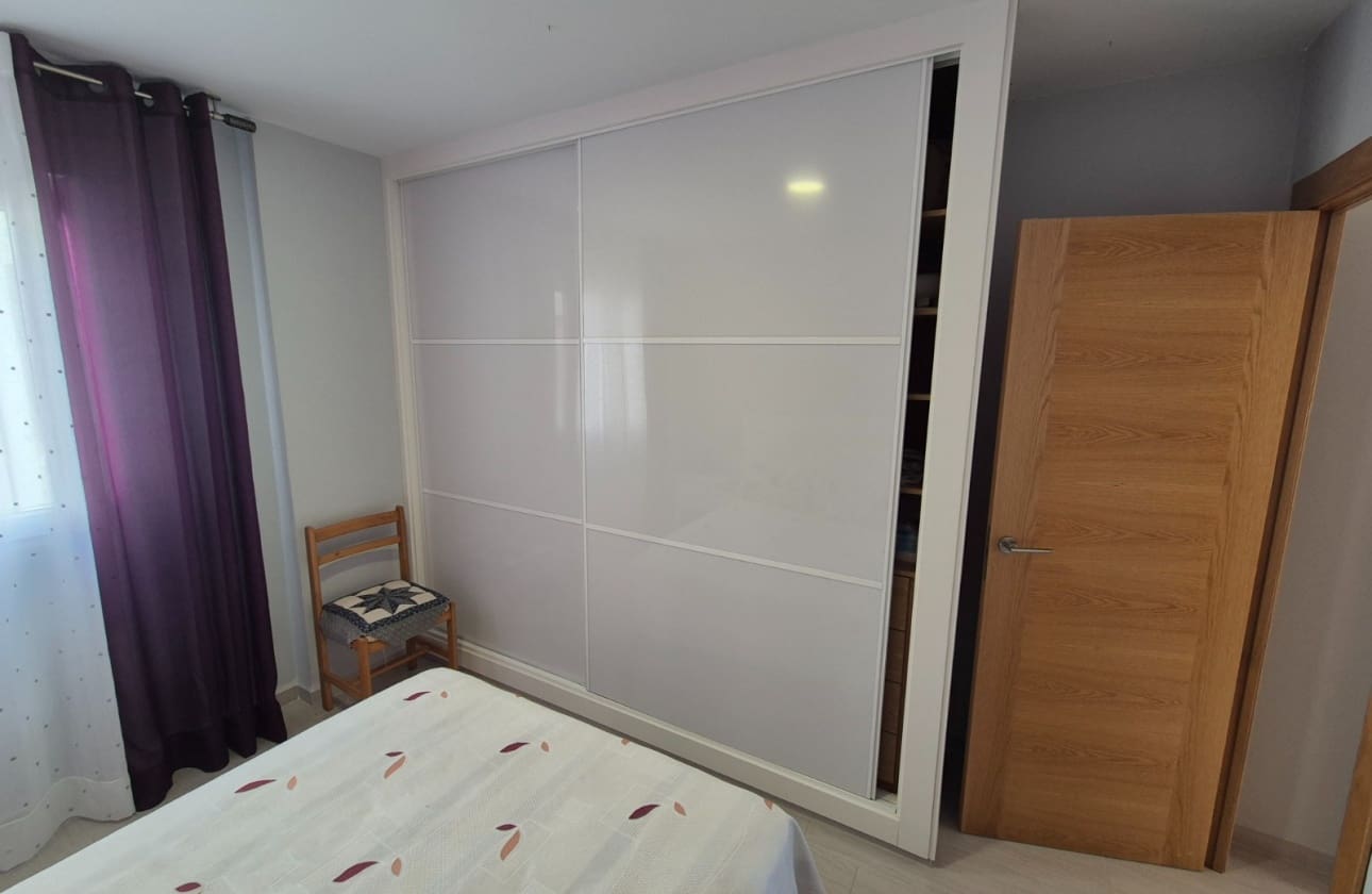 3 soverom Strandleiligheter til salgs i Torrevieja med garasje - € 330 000 (Ref: 9622176)