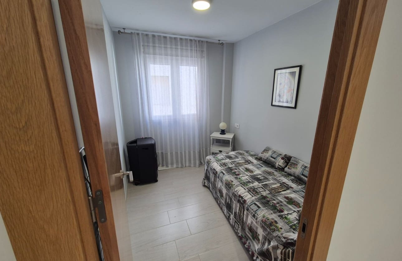 3 soverom Strandleiligheter til salgs i Torrevieja med garasje - € 330 000 (Ref: 9622176)