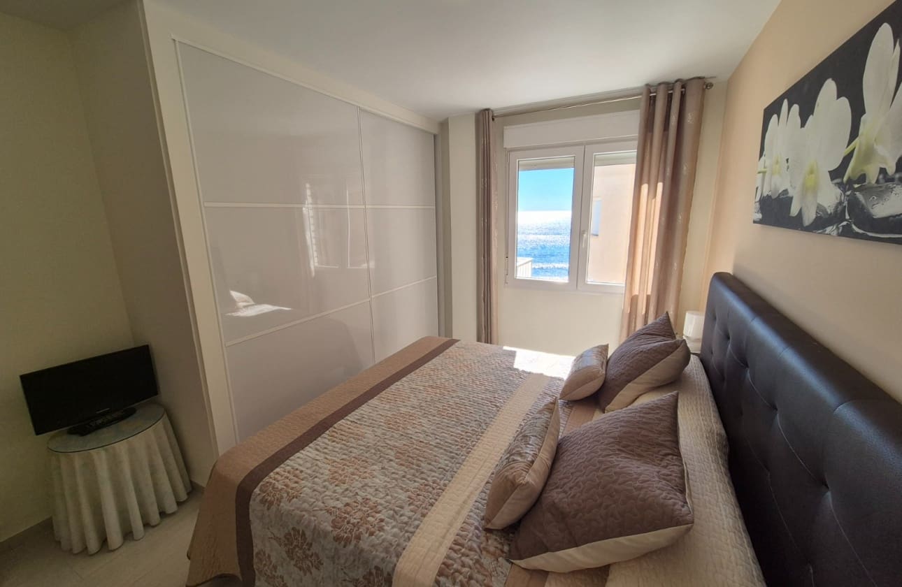 3 soverom Strandleiligheter til salgs i Torrevieja med garasje - € 330 000 (Ref: 9622176)