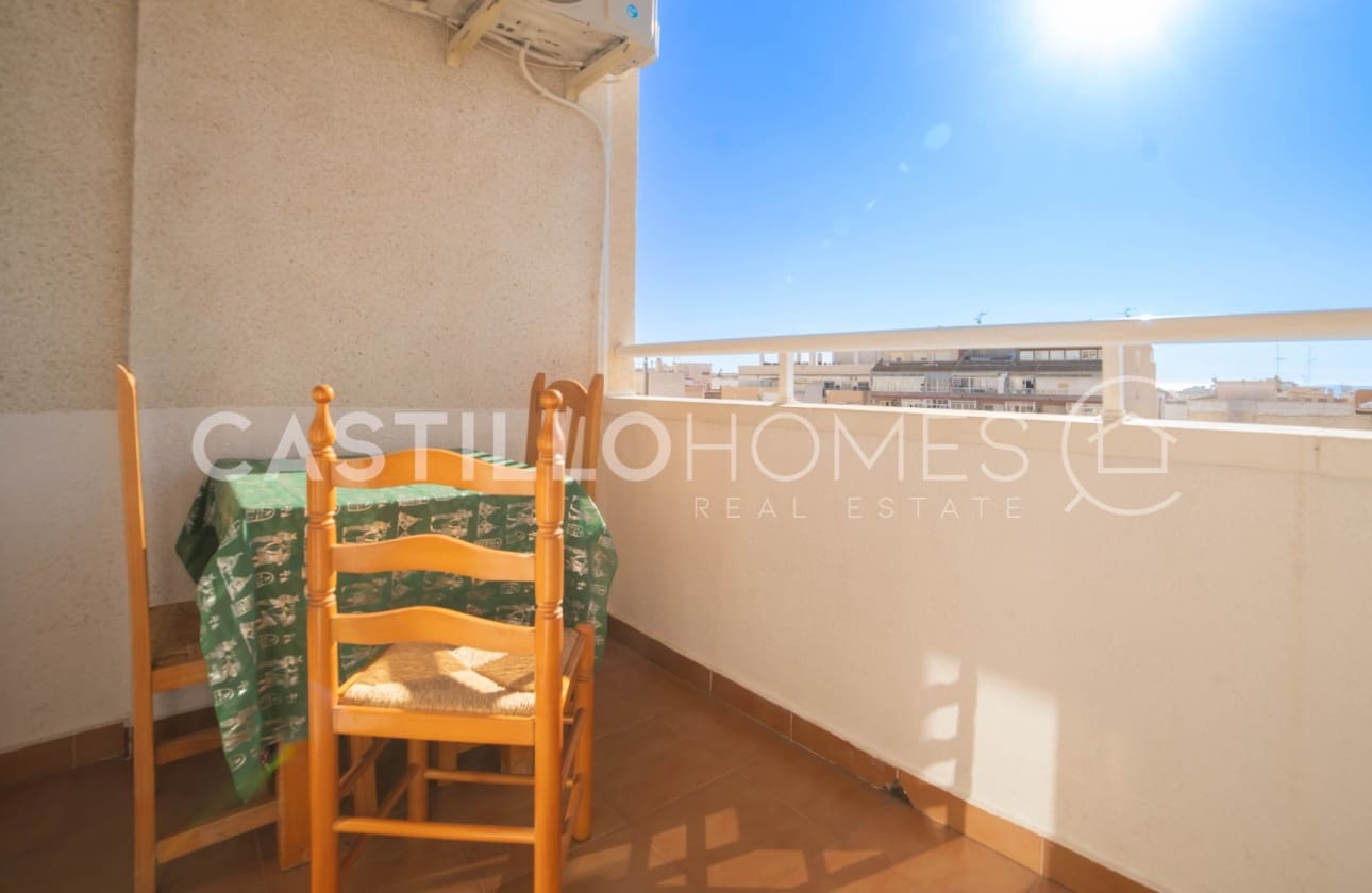 2 bedroom Apartment for sale in Torrevieja with pool - € 139,000 (Ref: 9622178)