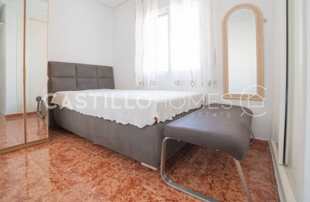 2 soverom Leilighet til salgs i Torrevieja - € 159 000 (Ref: 9622179)