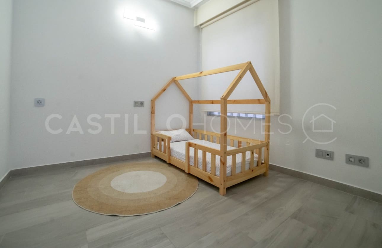 3 Zimmer Apartment zu verkaufen in Torrevieja - 380.000 € (Ref: 9622180)