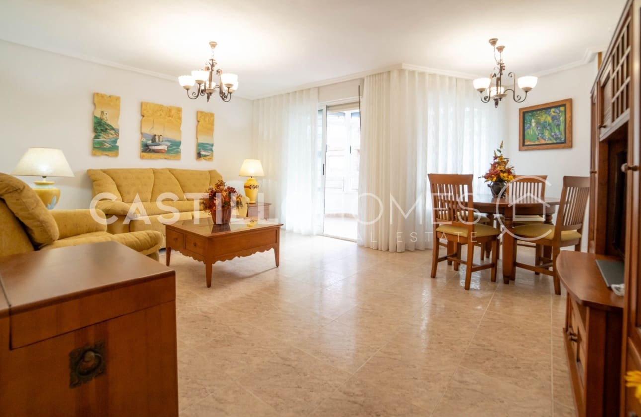 3 bedroom Beach Apartment for sale in Torrevieja - € 179,900 (Ref: 9622181)