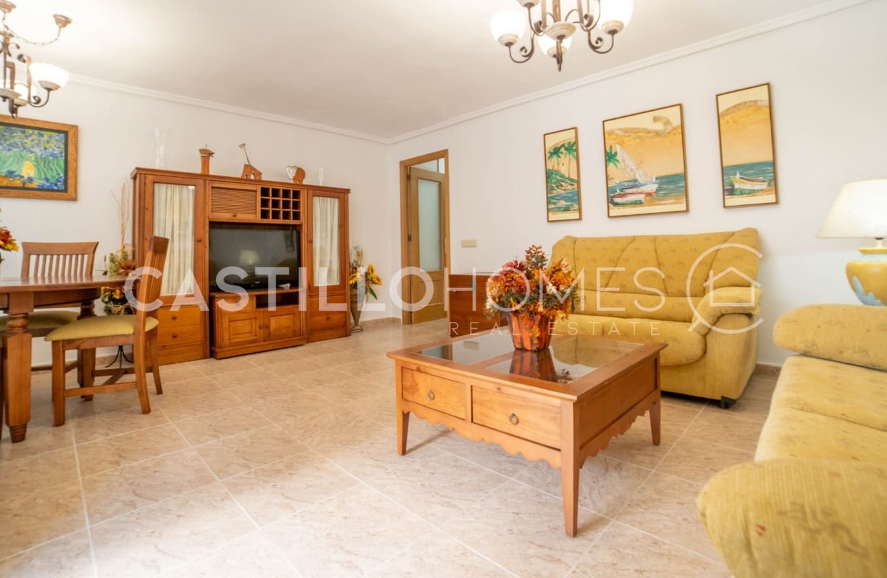 3 bedroom Beach Apartment for sale in Torrevieja - € 179,900 (Ref: 9622181)