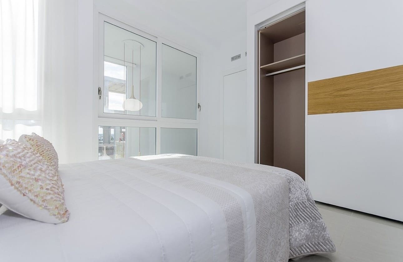 Chalet de 3 habitaciones en Los Montesinos en venta con piscina - 485.000 € (Ref: 9631485)