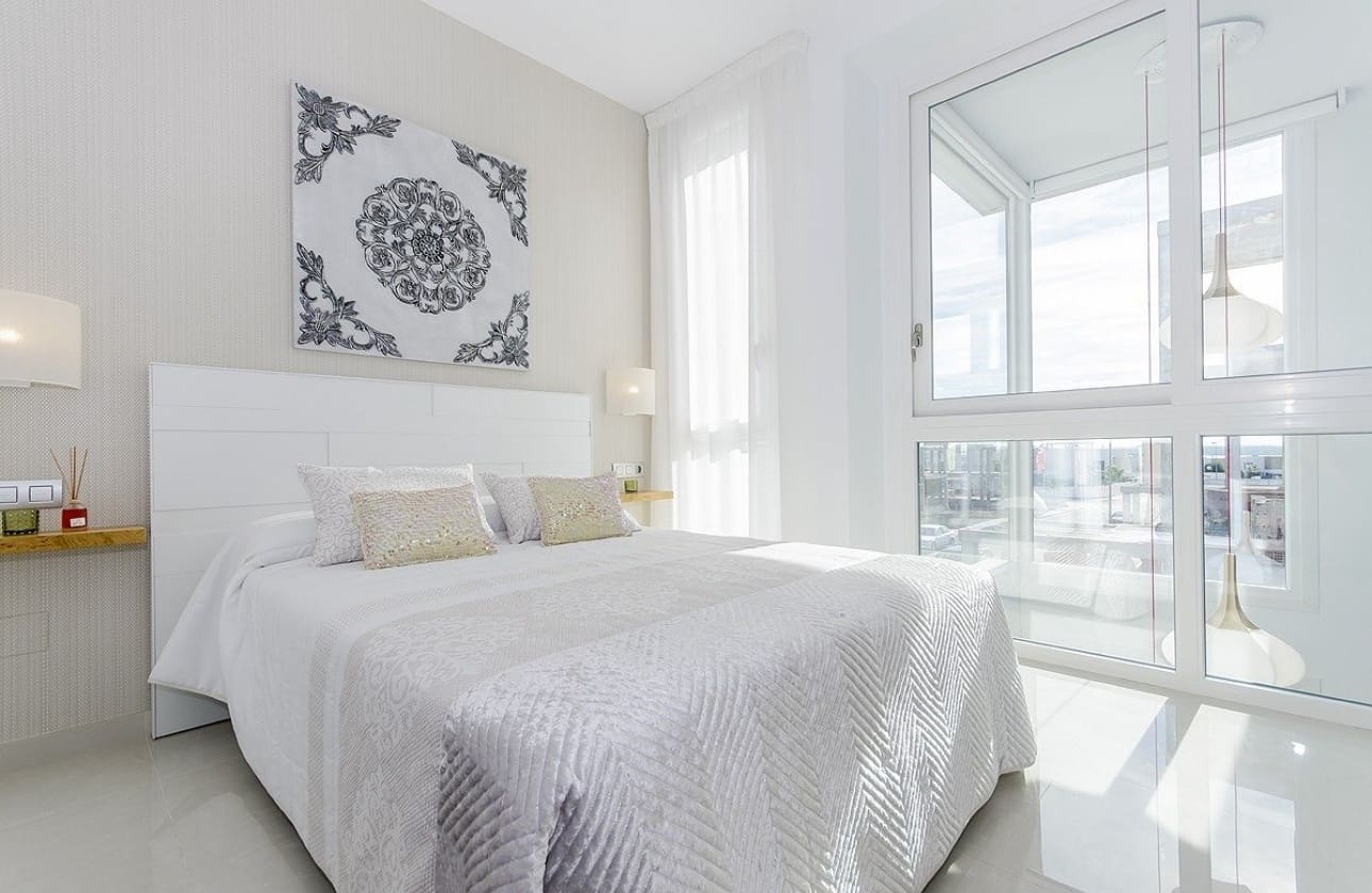 Chalet de 3 habitaciones en Los Montesinos en venta con piscina - 485.000 € (Ref: 9631485)