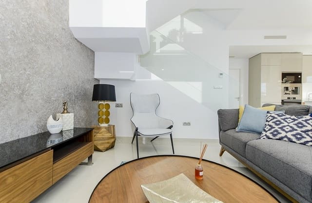 3 soveværelse Villa til salg i Los Montesinos med swimmingpool - € 485.000 (Ref: 9631485)