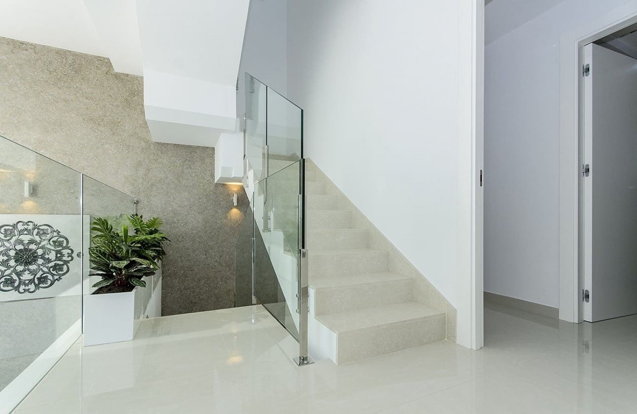 Chalet de 3 habitaciones en Los Montesinos en venta con piscina - 485.000 € (Ref: 9631485)