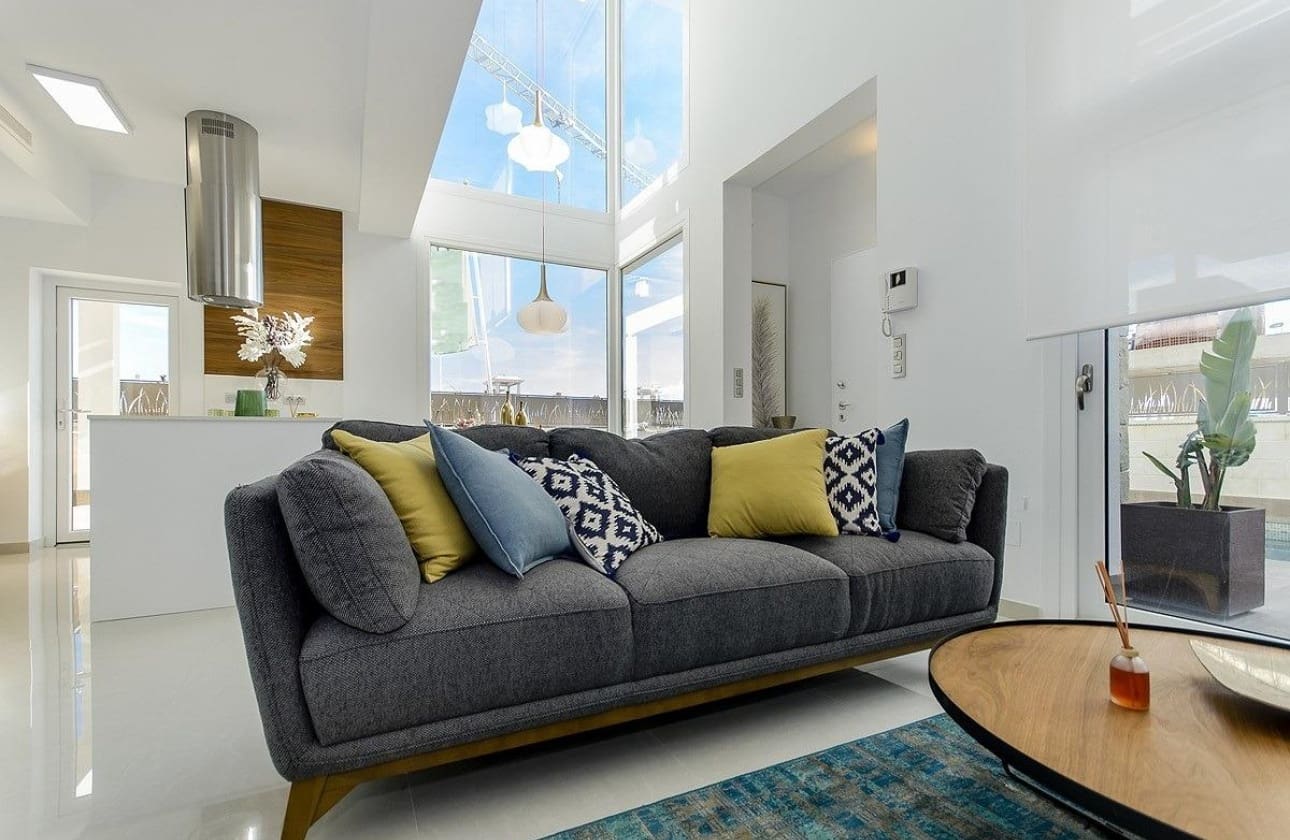 Chalet de 3 habitaciones en Los Montesinos en venta con piscina - 485.000 € (Ref: 9631485)