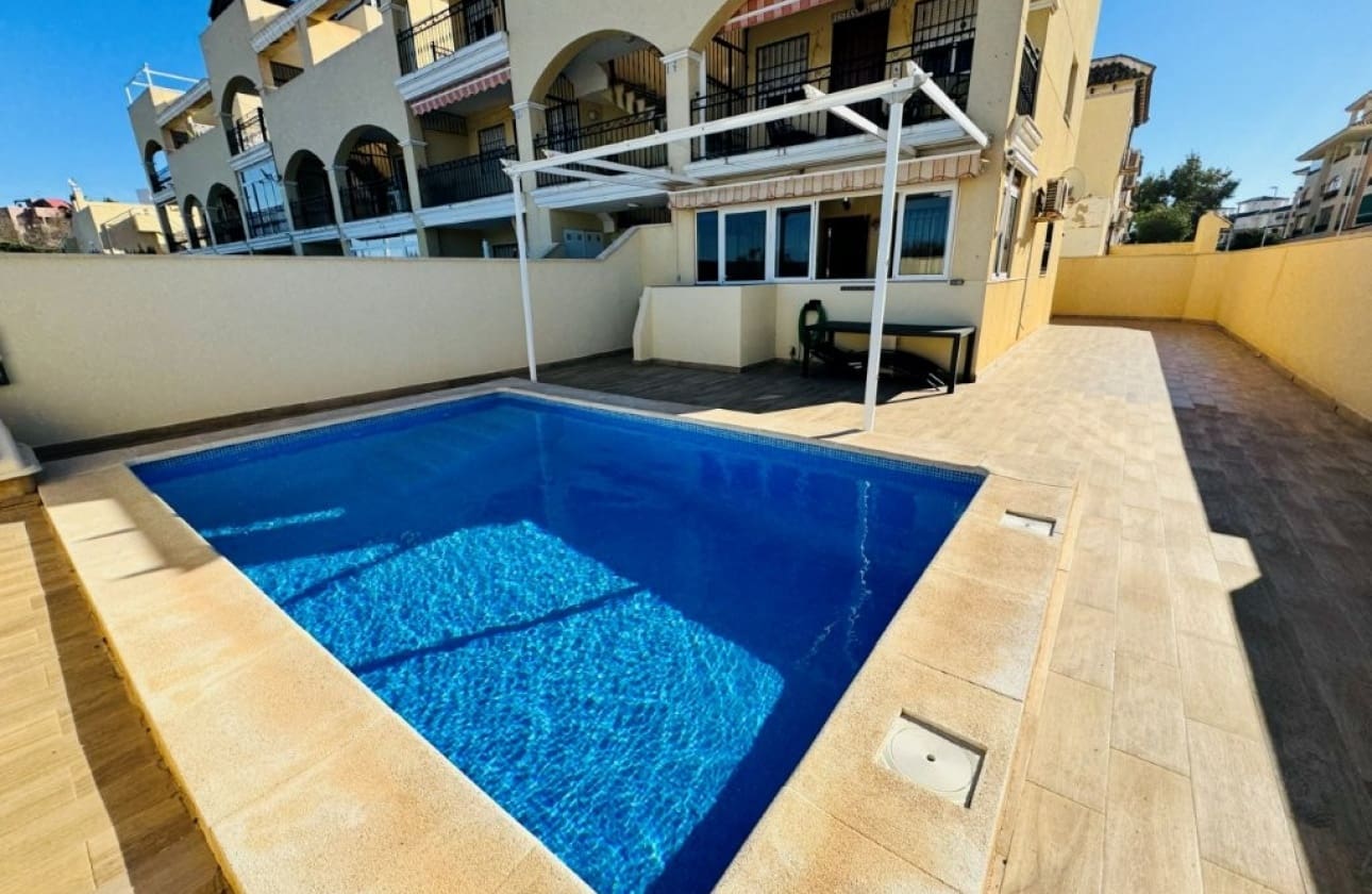 2 Zimmer Apartment zu verkaufen in La Mata mit Pool - 239.000 € (Ref: 9631487)