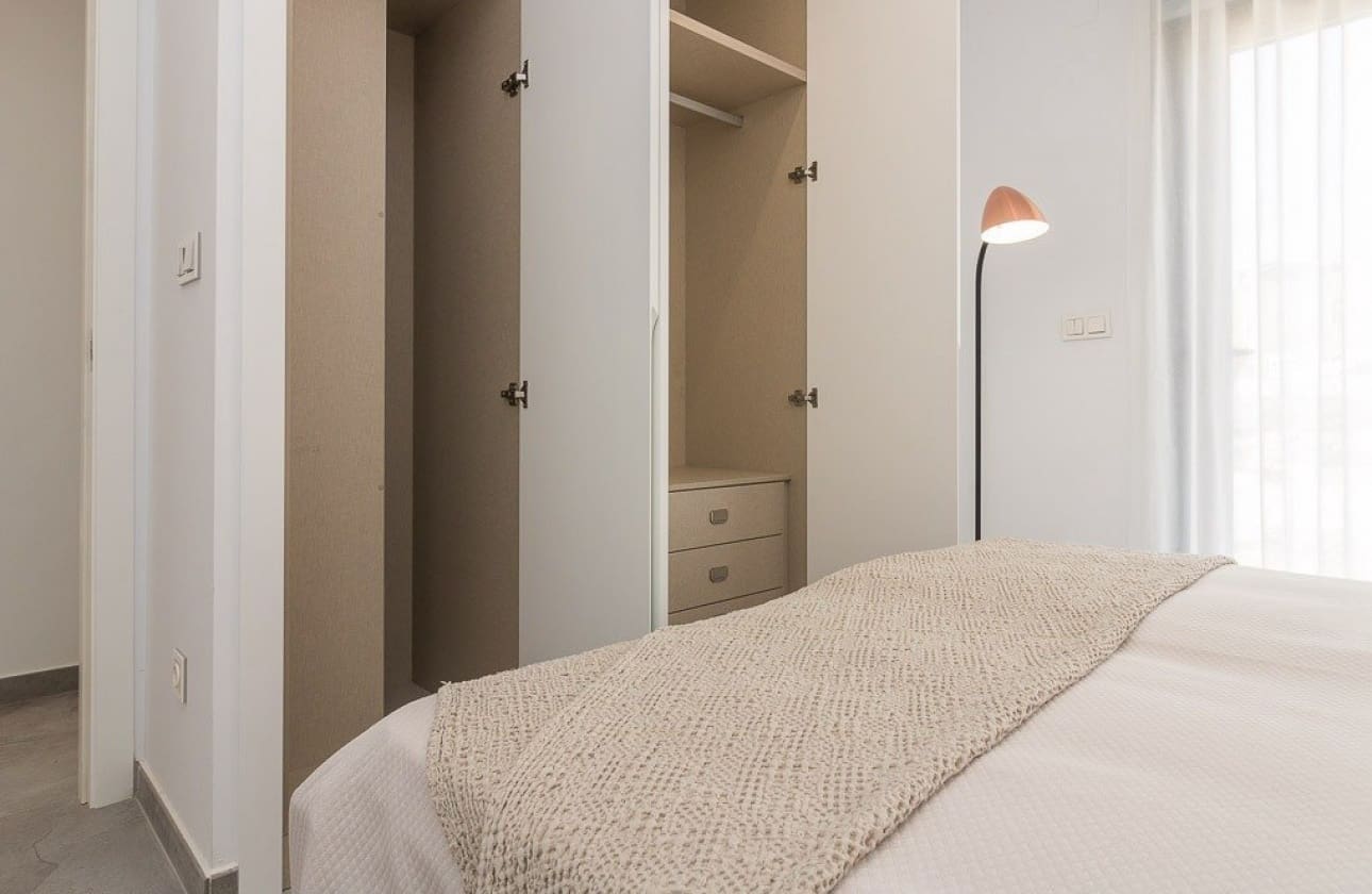 2 sovrum Bungalow till salu i Los Balcones med pool - 340 000 € (Ref: 9635230)