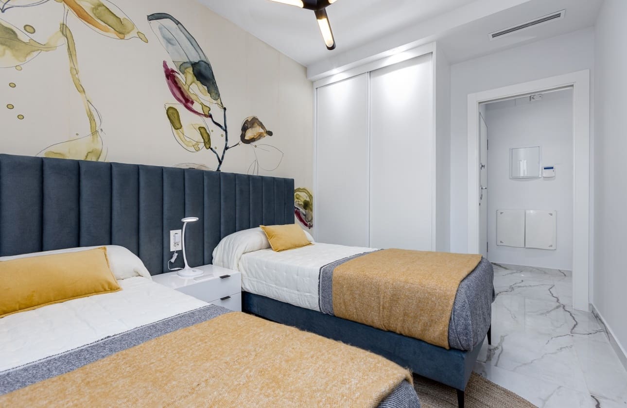 2 makuuhuone Bungalow myytävänä paikassa Ciudad Quesada mukana uima-altaan 
autotalli - 322 000 € (Ref: 9656519)