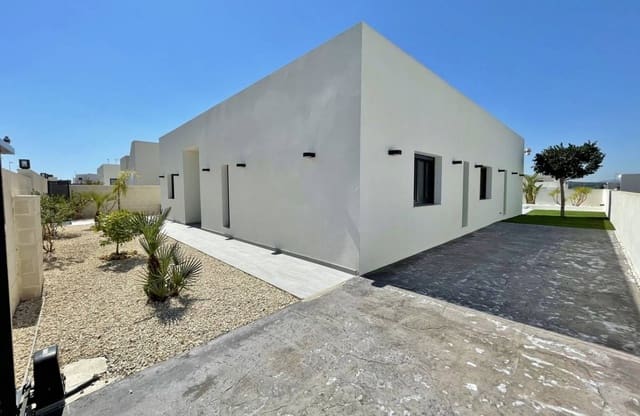 Chalet de 3 habitaciones en Rafal en venta - 415.000 € (Ref: 9656531)