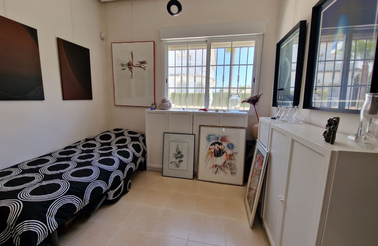 4 makuuhuone Huvila myytävänä paikassa San Fulgencio mukana uima-altaan - 549 000 € (Ref: 9656568)