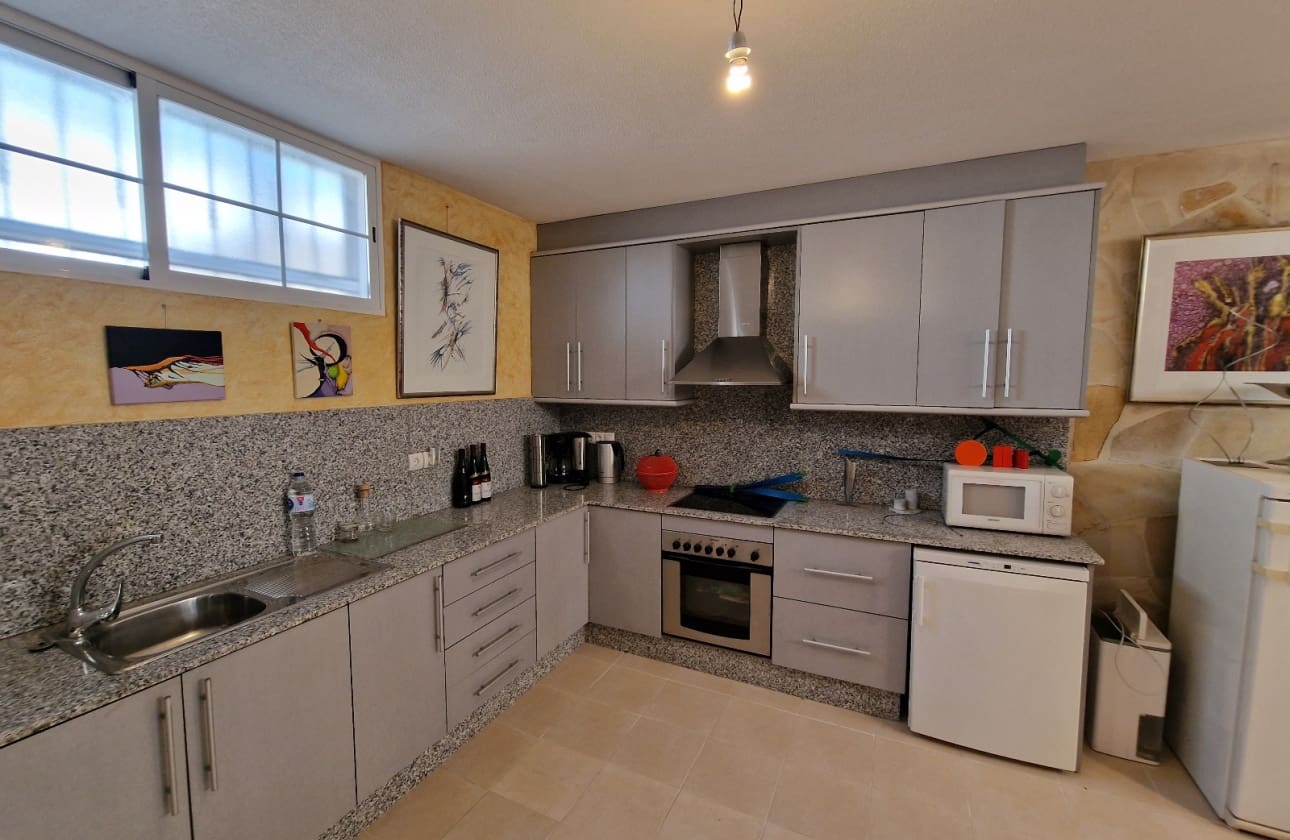 4 makuuhuone Huvila myytävänä paikassa San Fulgencio mukana uima-altaan - 549 000 € (Ref: 9656568)