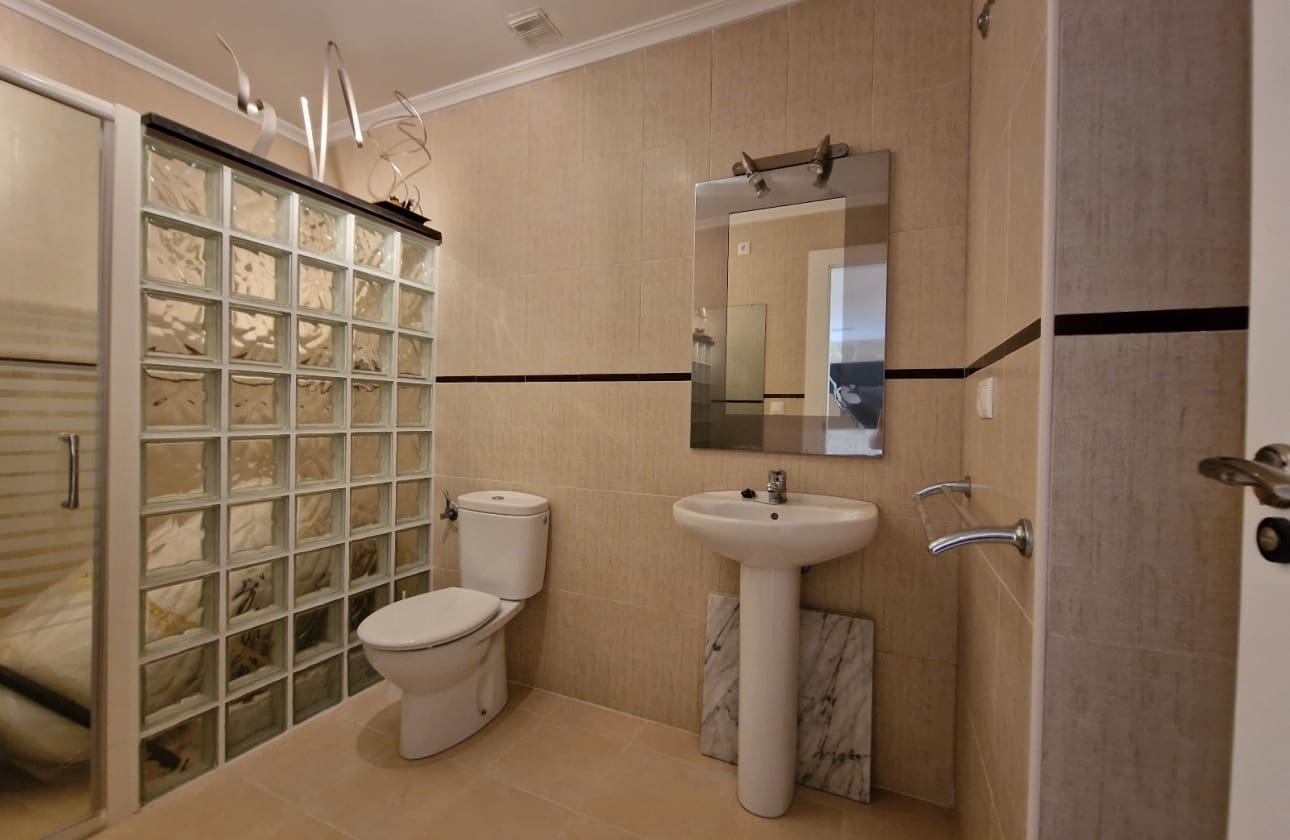 4 makuuhuone Huvila myytävänä paikassa San Fulgencio mukana uima-altaan - 549 000 € (Ref: 9656568)