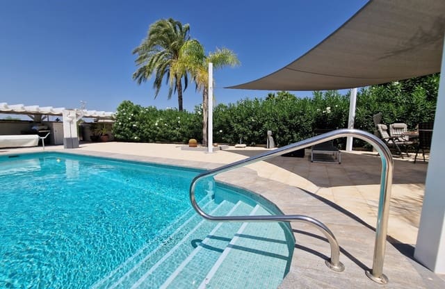 4 soverom Villa til salgs i San Fulgencio med svømmebasseng - € 549 000 (Ref: 9656568)