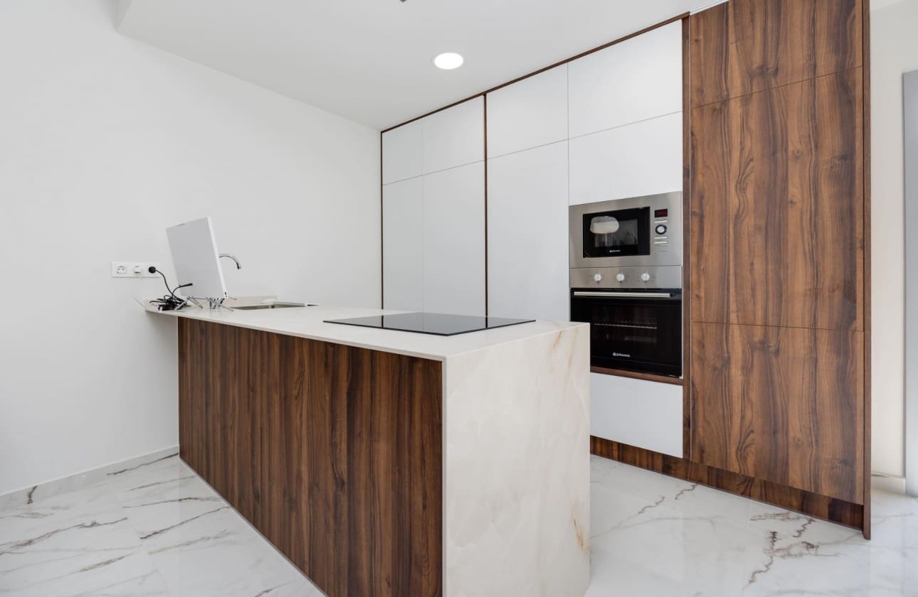 2 bedroom Apartment for sale in San Miguel de Salinas with pool - € 244,000 (Ref: 9656572)