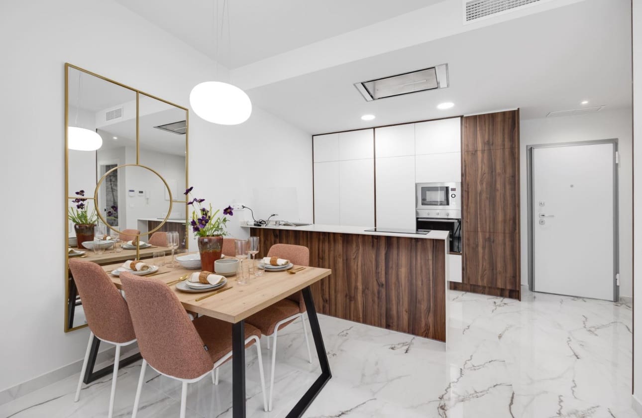 2 bedroom Apartment for sale in San Miguel de Salinas with pool - € 244,000 (Ref: 9656572)