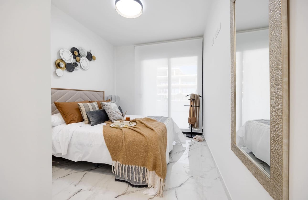 2 bedroom Apartment for sale in San Miguel de Salinas with pool - € 244,000 (Ref: 9656572)