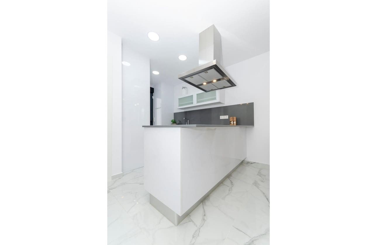 3 Zimmer Villa zu verkaufen in Torrevieja mit Pool - 424.000 € (Ref: 9656573)