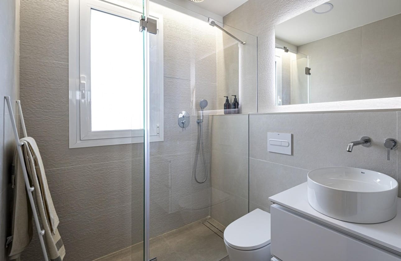 2 camera da letto Bungalow in vendita in Torre de la Horadada con piscina - 385.000 € (Rif: 9656575)