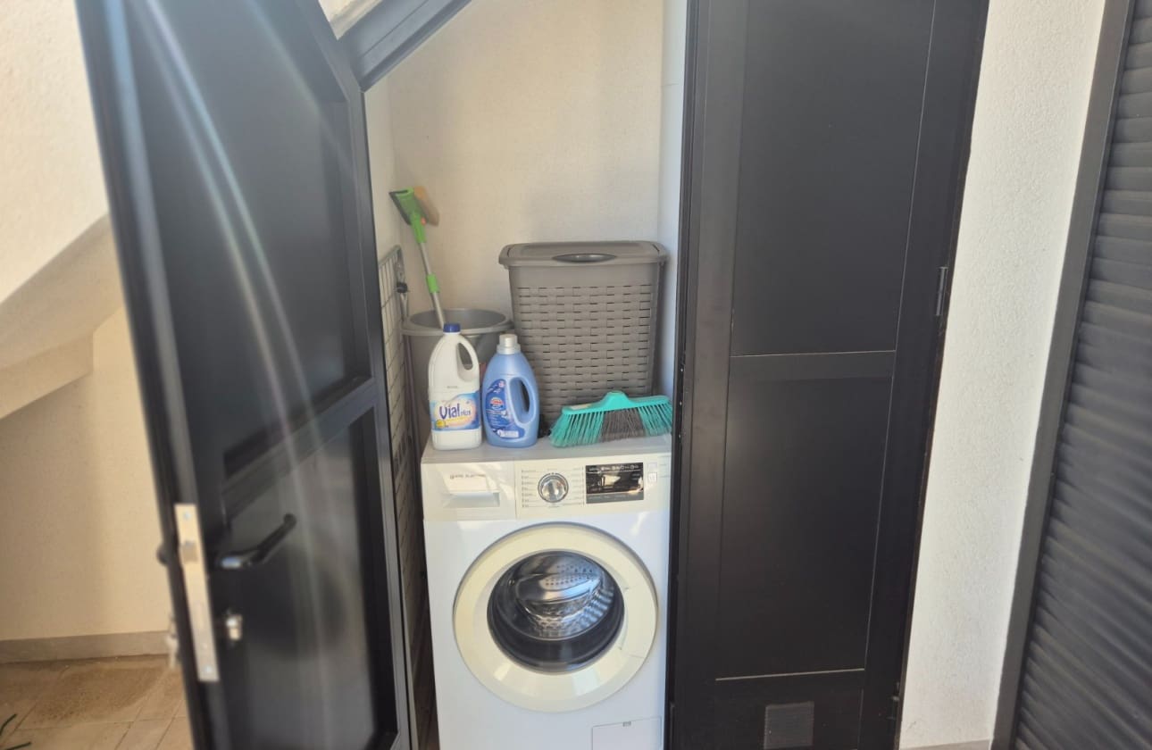 2 slaapkamer Penthouse te koop in Playa Flamenca met zwembad garage - € 549.000 (Ref: 9676522)