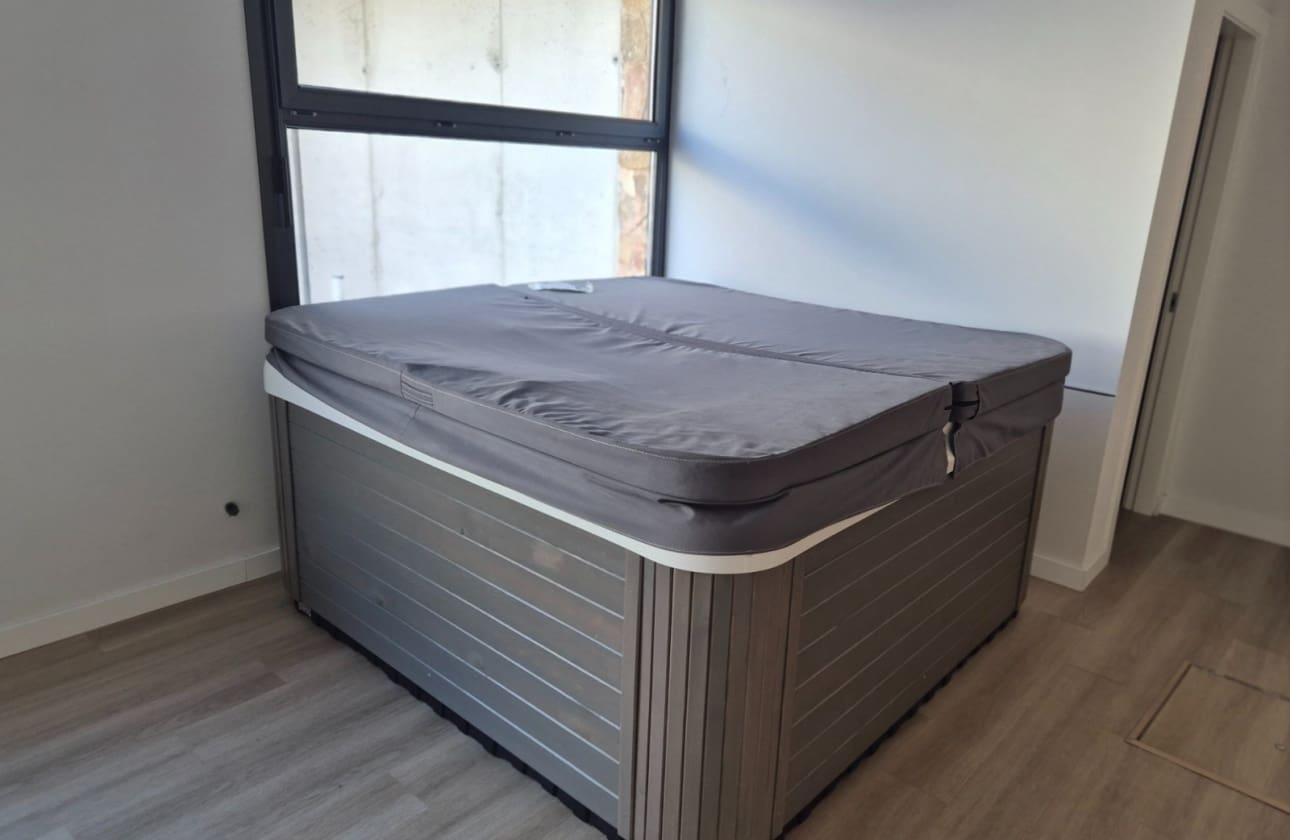 2 slaapkamer Penthouse te koop in Playa Flamenca met zwembad garage - € 549.000 (Ref: 9676522)