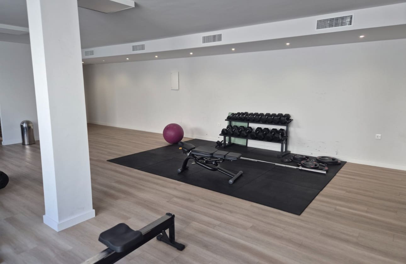 2 slaapkamer Penthouse te koop in Playa Flamenca met zwembad garage - € 549.000 (Ref: 9676522)