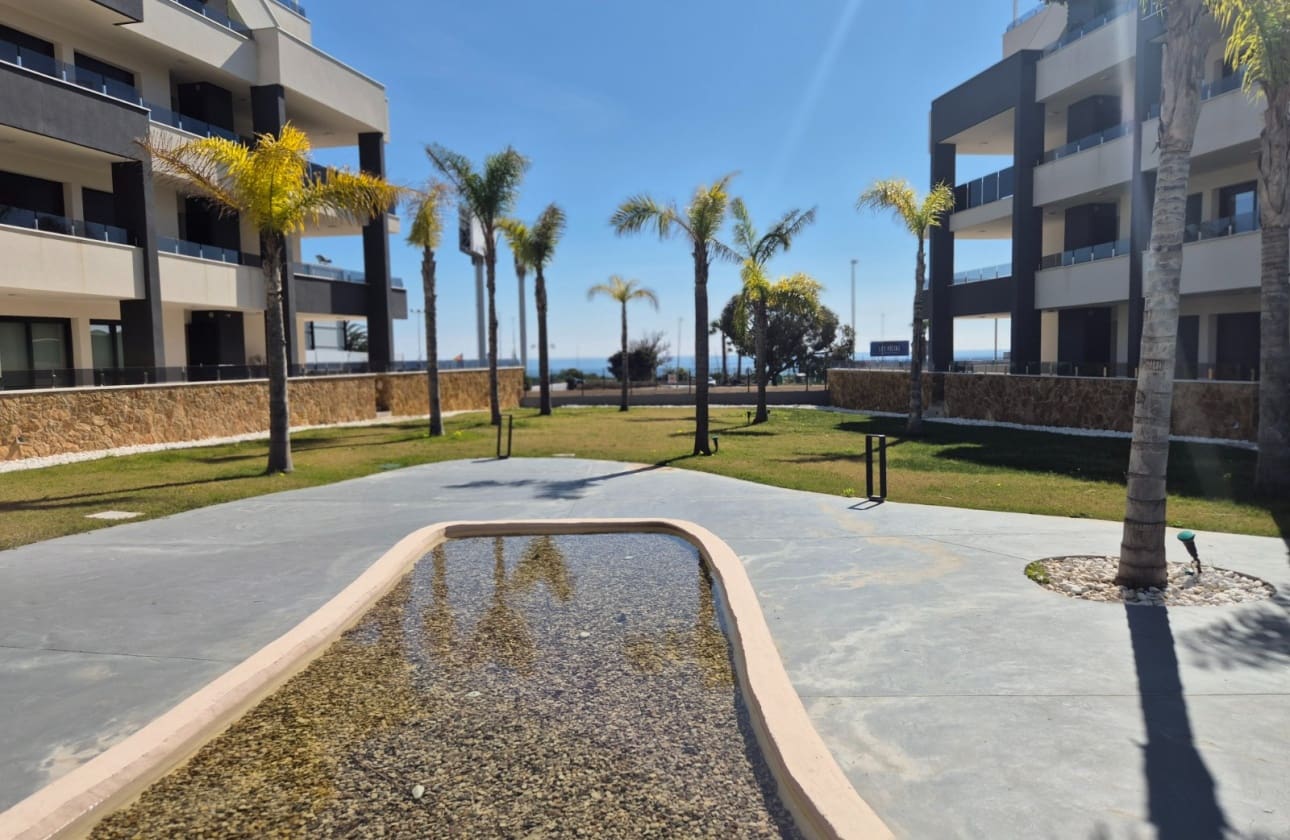 2 slaapkamer Penthouse te koop in Playa Flamenca met zwembad garage - € 549.000 (Ref: 9676522)