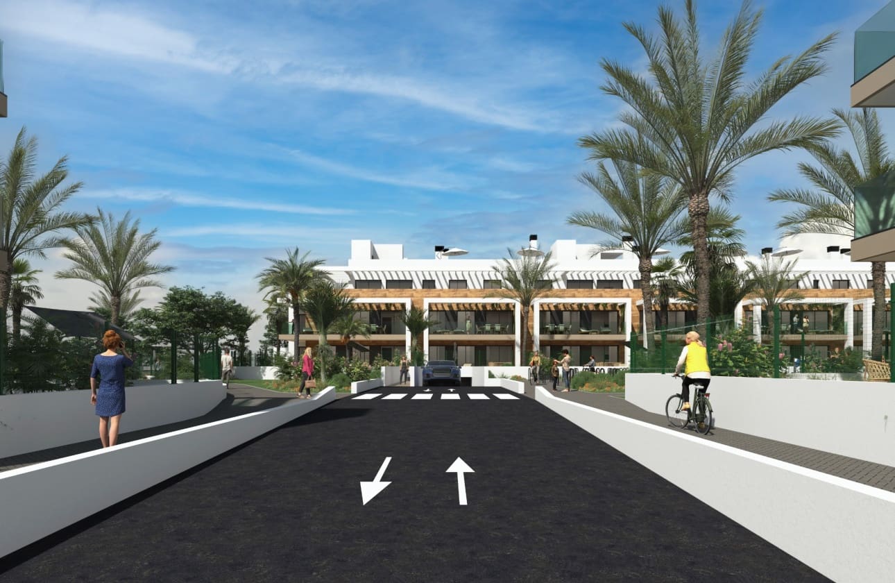 3 quarto Penthouse para venda em Los Alcazares com piscina - 405 000 € (Ref: 9693131)