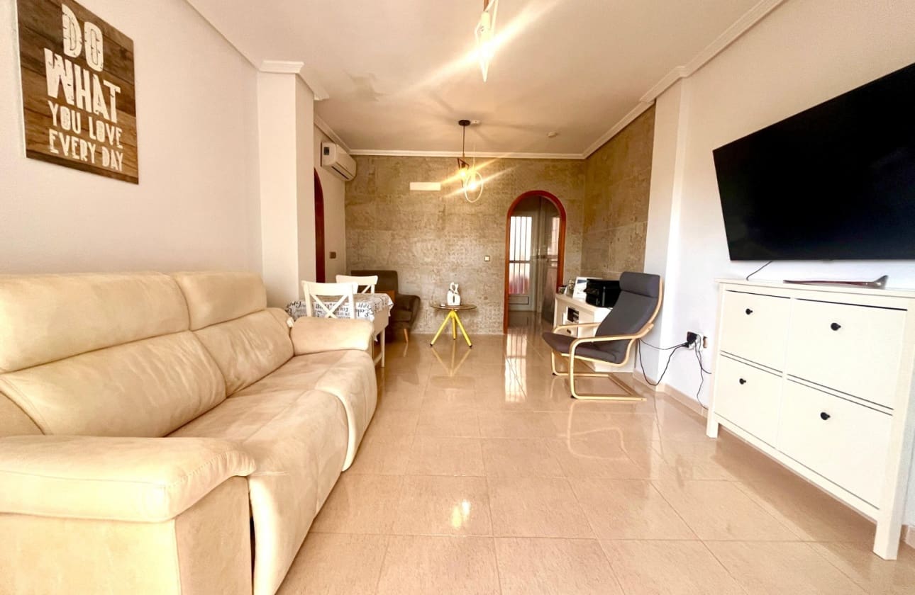 2 bedroom Apartment for sale in Orihuela Costa with pool - € 159,000 (Ref: 9693183)
