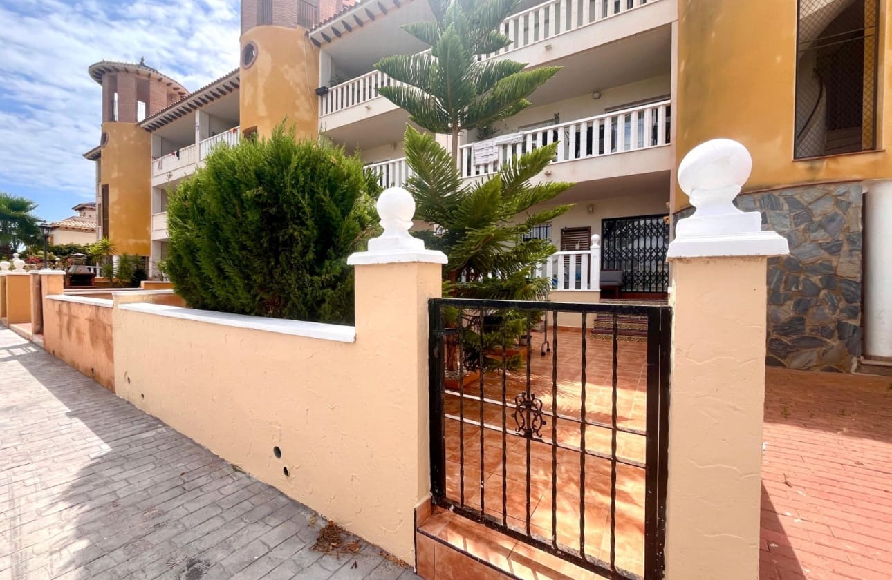 2 bedroom Apartment for sale in Orihuela Costa with pool - € 159,000 (Ref: 9693183)