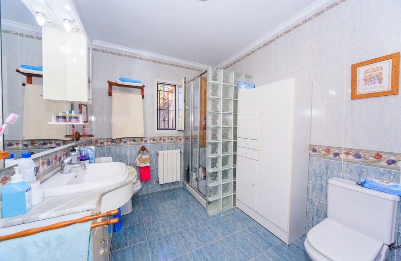 4 chambre Villa/Maison à vendre à Los Balcones avec piscine garage - 490 000 € (Ref: 9693184)