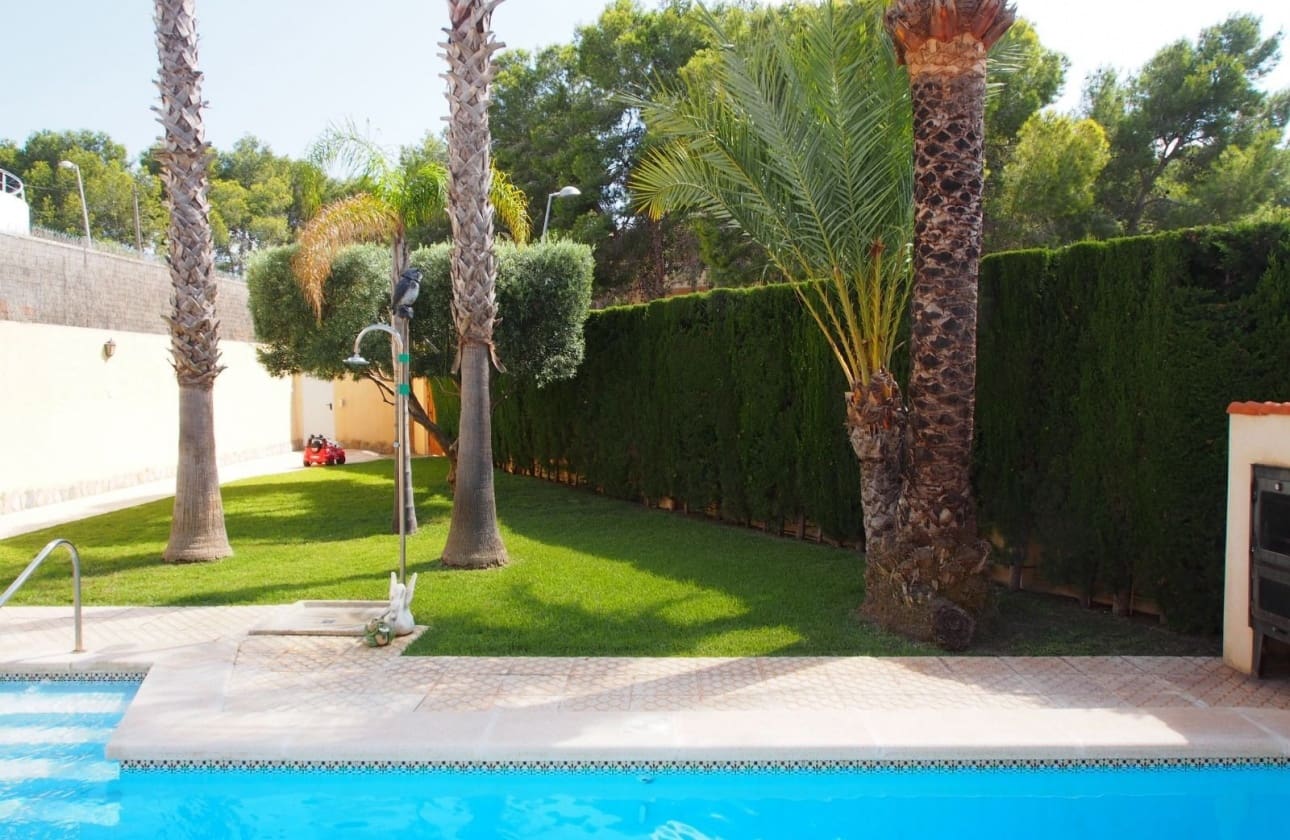 4 chambre Villa/Maison à vendre à Los Balcones avec piscine garage - 490 000 € (Ref: 9693184)