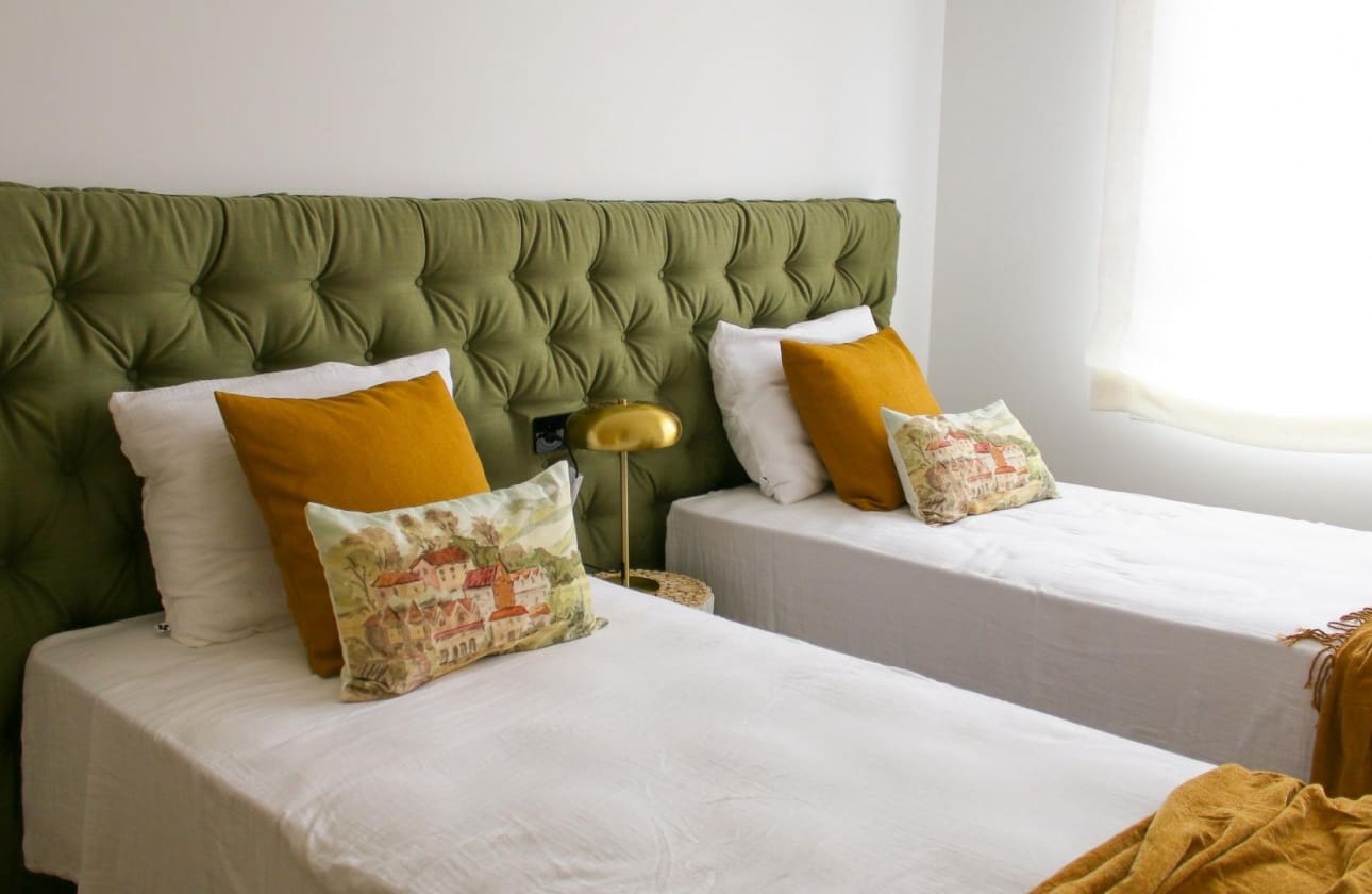 2 soveværelse Bungalow til salg i Algorfa med swimmingpool - € 329.000 (Ref: 9693201)