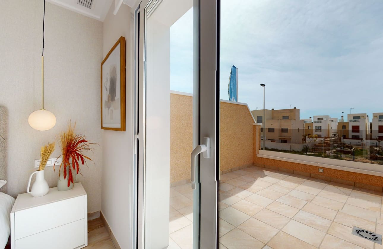 3 Zimmer Apartment zu verkaufen in Pilar de la Horadada mit Pool - 324.900 € (Ref: 9693218)